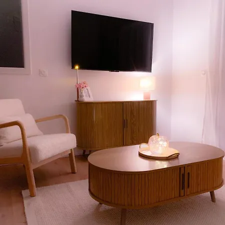 Le Cocon Rose Jacuzzi Privé Rêve Et Douceur Appartamento Belin-Beliet