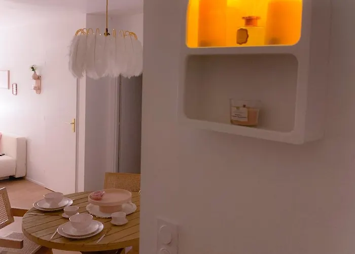 Appartement Le Cocon Rose Jacuzzi Privé Rêve Et Douceur *