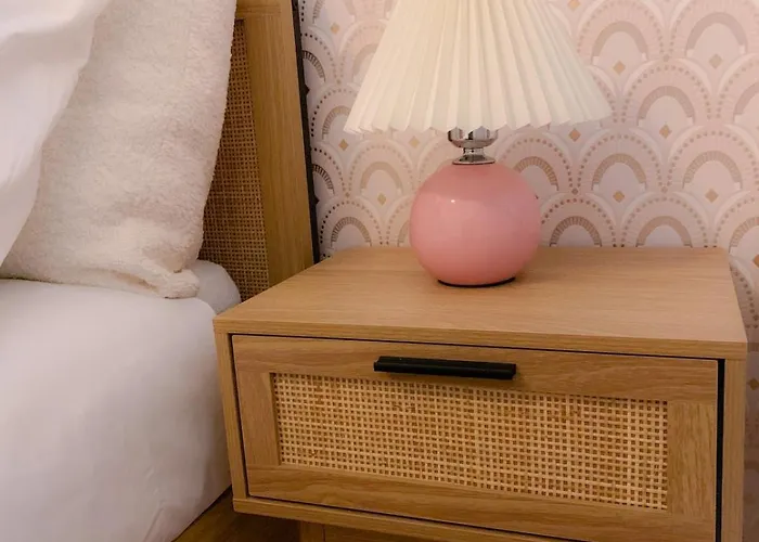 Le Cocon Rose Jacuzzi Privé Rêve Et Douceur Appartement